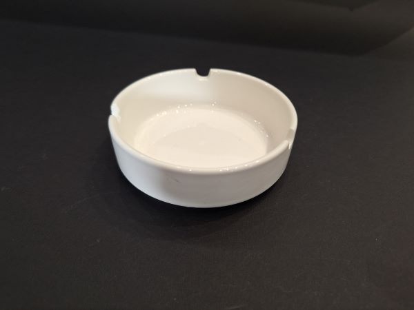 Pepeljara 10cm bela