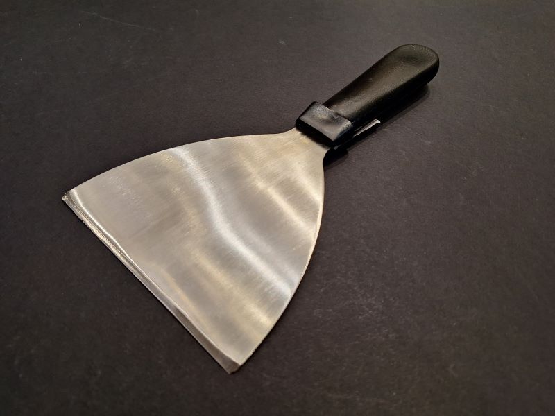 Spatula-za-roštilj